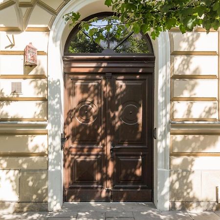 Lovers Nest Apartment Красков Екстериор снимка