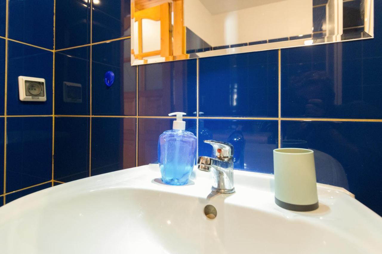 Lovers Nest Apartment Красков Екстериор снимка